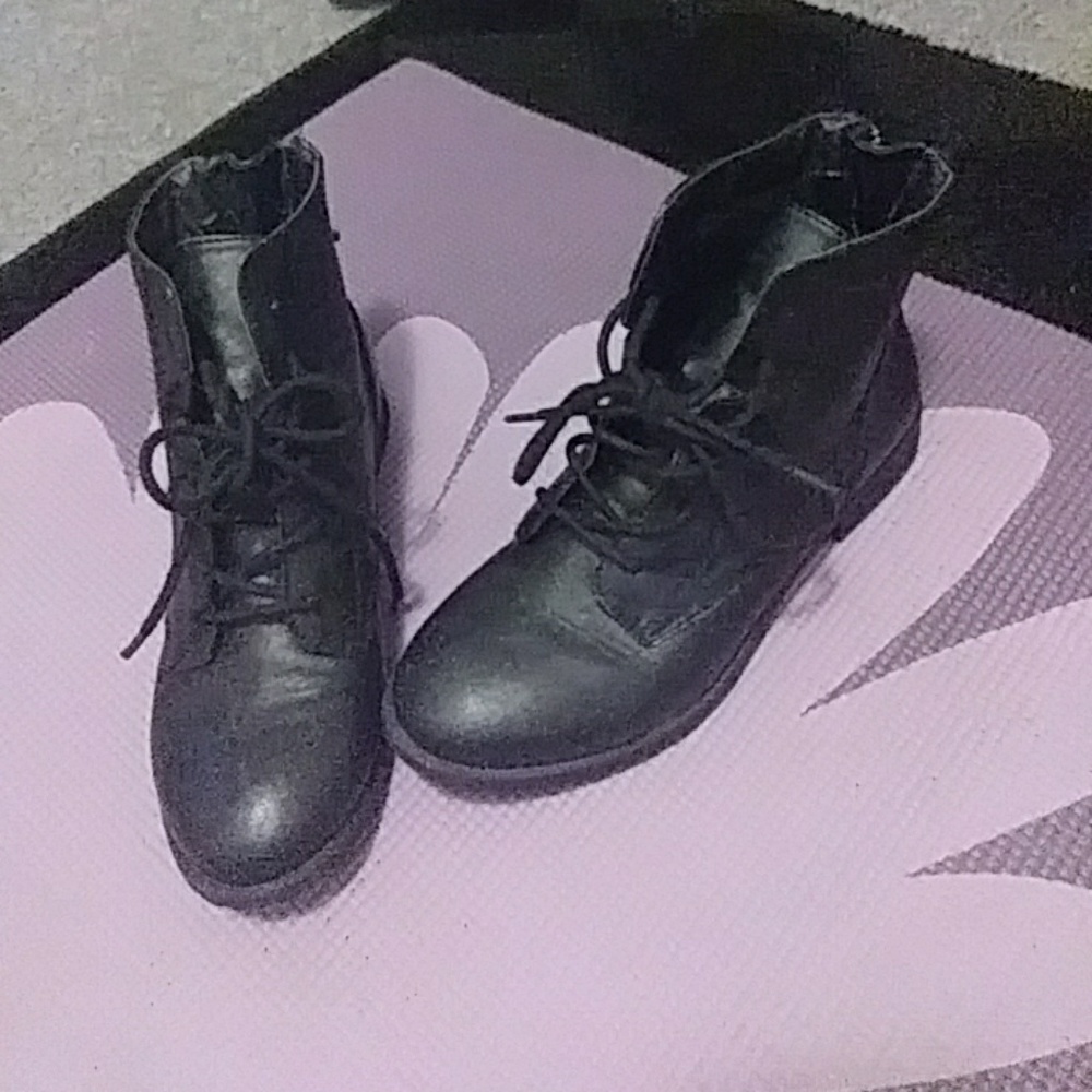 Black boots